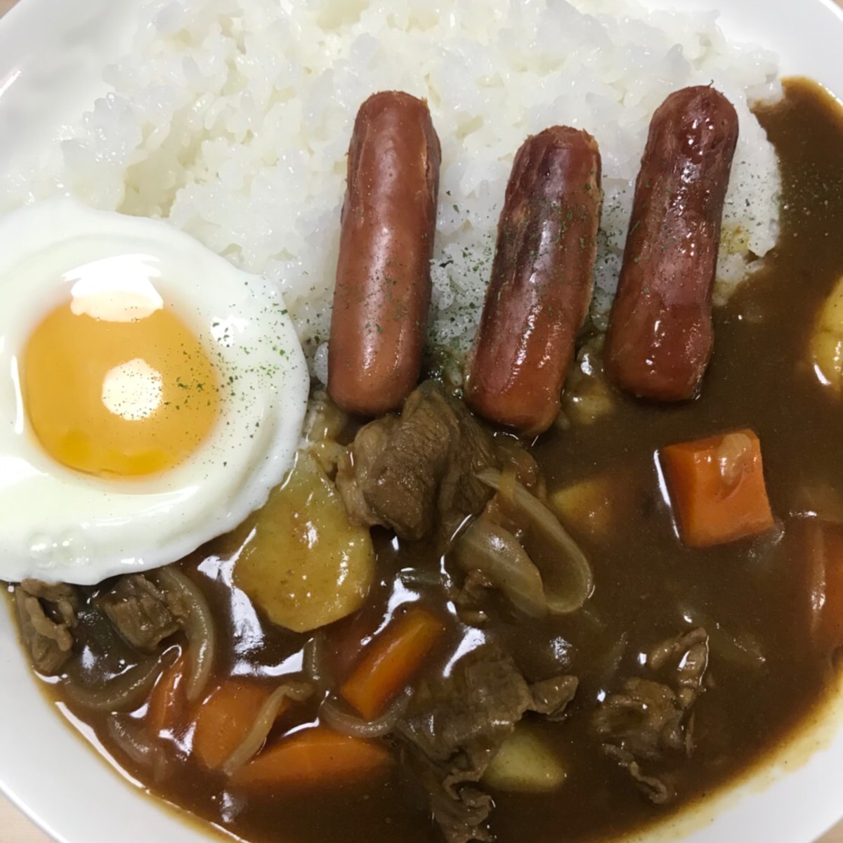 半熟目玉焼きとウインナートッピング カレーライス レシピ 作り方 By Xmickyx 楽天レシピ 半熟目玉焼きとウインナートッピング カレーライス レシピ 作り方 By Xmickyx 楽天レシピ